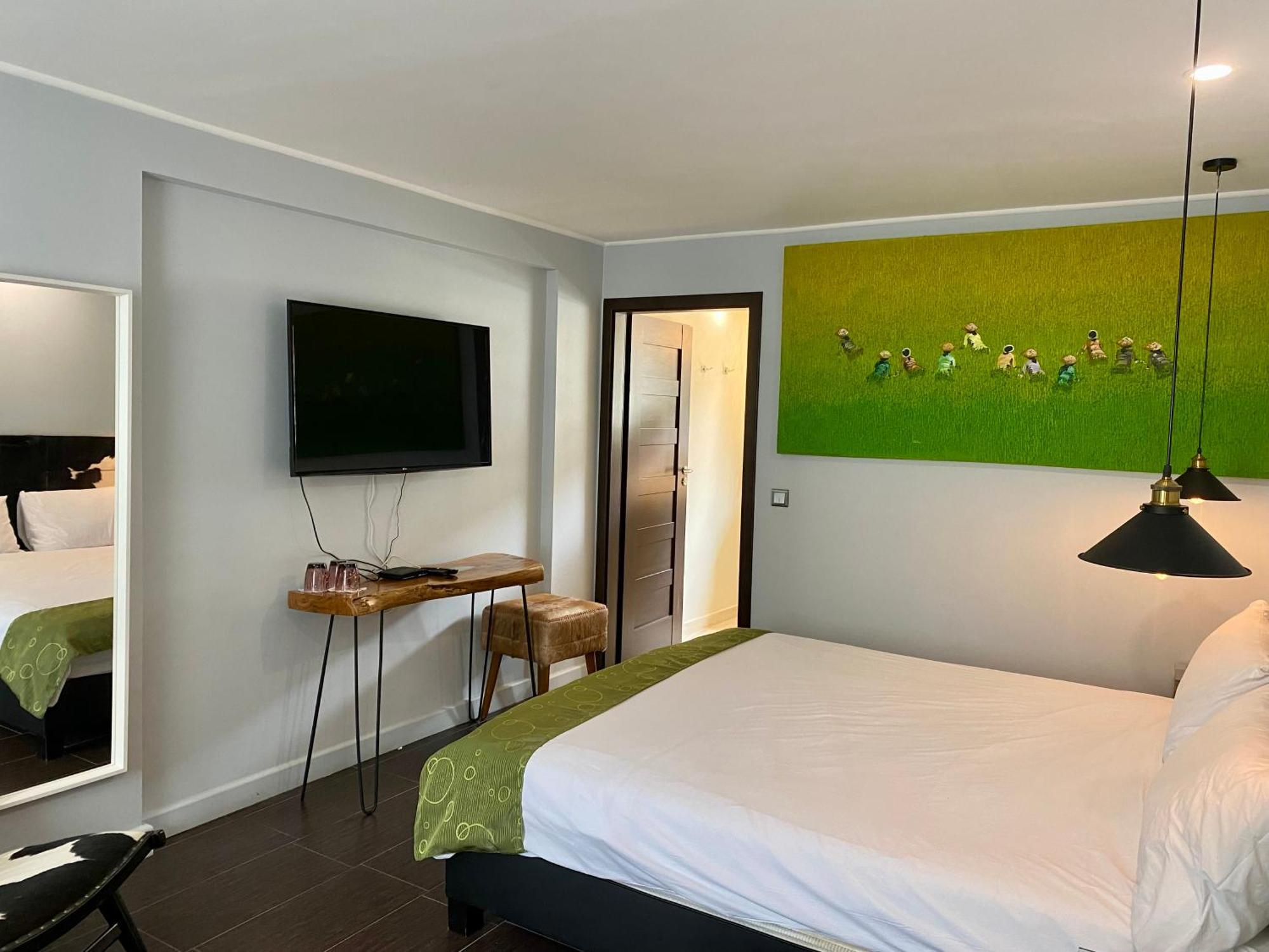 The One Apartman (Adults Only) Aparthotel Siofok Exterior photo